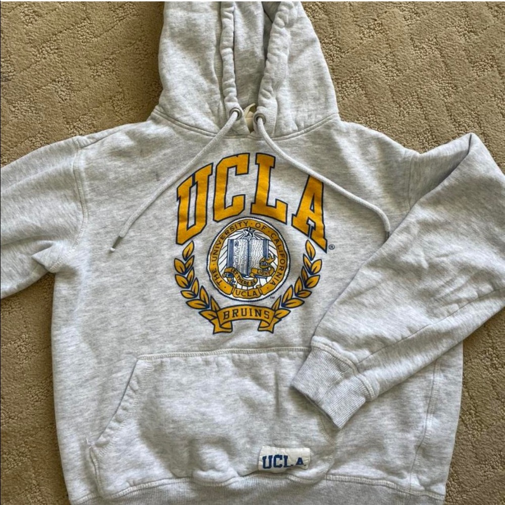UCLA SWEATSHIRT